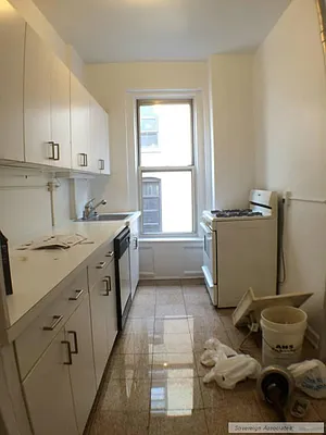 Rented by Sovereign Associates | media 11