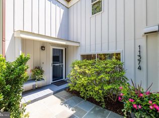 11374 Links Dr, Reston, VA 20190