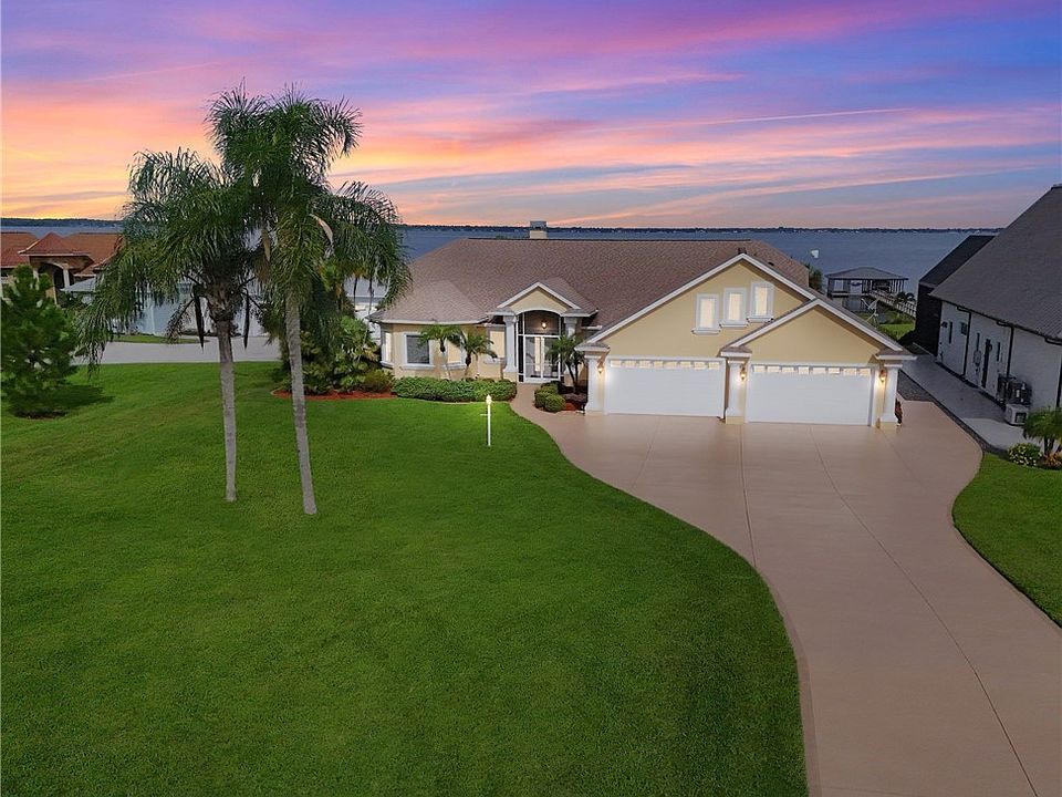 1st image of 167 S Bear Pointe Dr