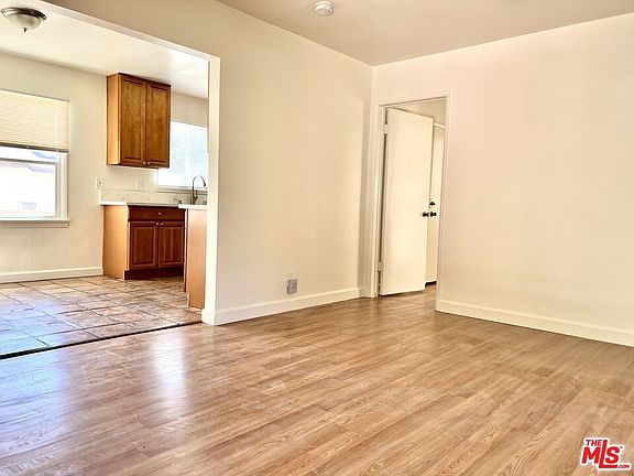 4th image of 1563 Hazelwood Ave