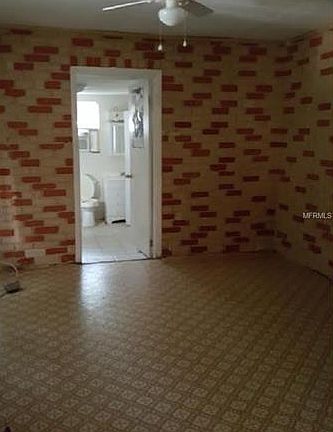 4th image of 1149 W 6th St
