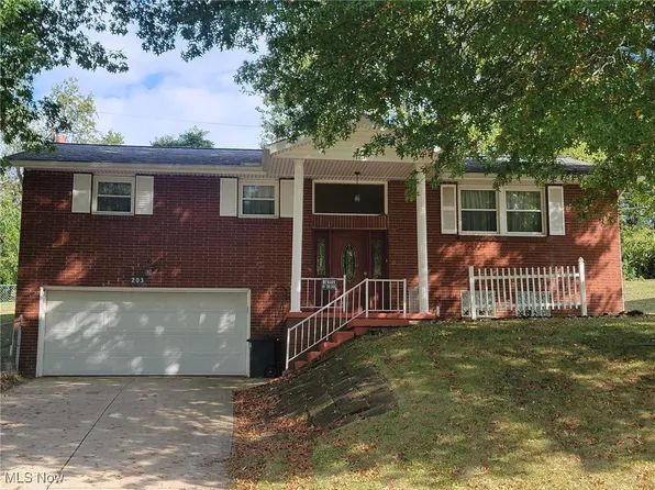 203 Mellwood Dr, Toronto, OH 43964