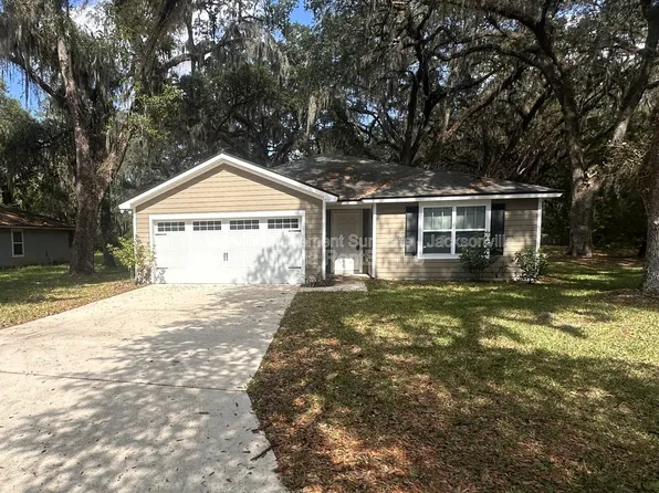 711 Cahoon Rd N, Jacksonville, FL 32220