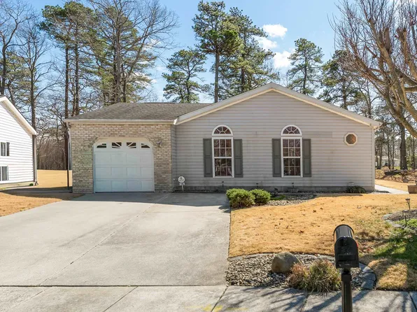 249 Pebble Beach Dr, Mays Landing, NJ 08330