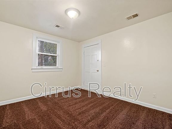 3rd image of 3213 Bapaume Ave #1