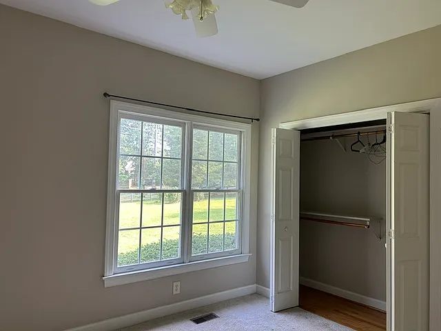 2204 E Old Oxford Rd — Photo 13
