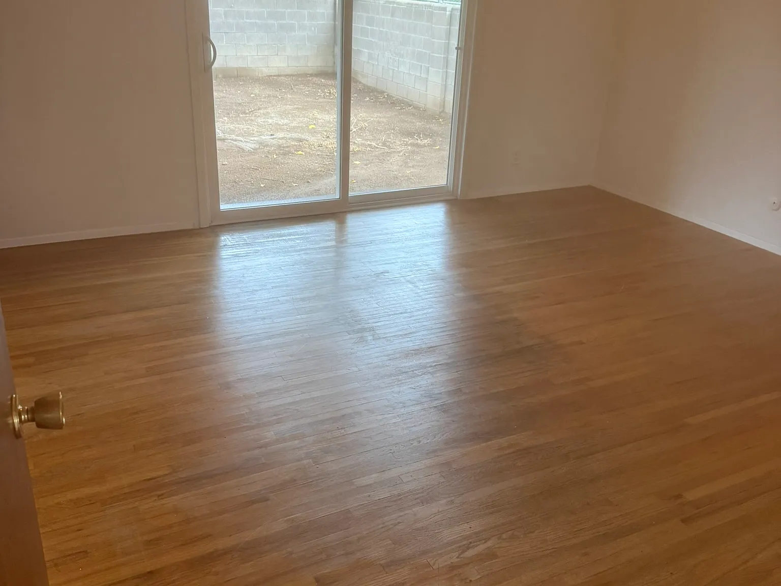 3 bed, 1330 sqft, $2,100 — Photo 3