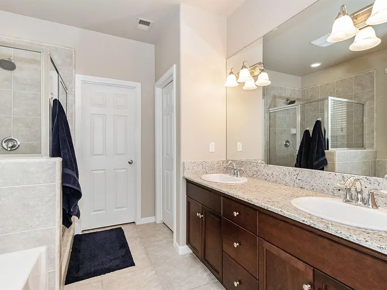 837 Maine Ave — Photo 10