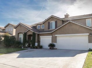 13275 Early Crimson St, Corona, CA 92880
