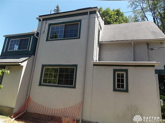 3rd image of 12 Kurtz Ave