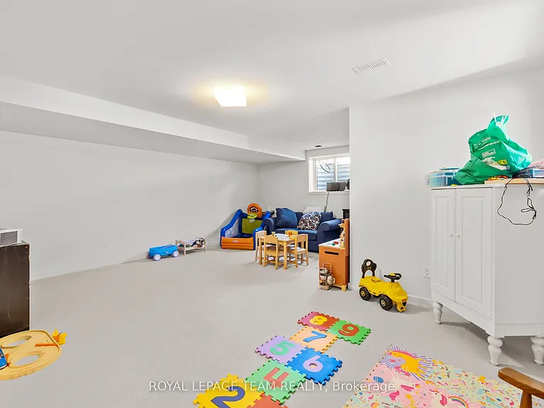 978 Acoustic Way — Photo 20