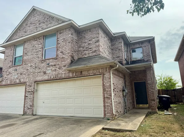 5812 Blackmon Ct, Fort Worth, TX 76137