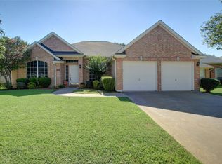 5606 Rachel Ct, Arlington, TX 76017