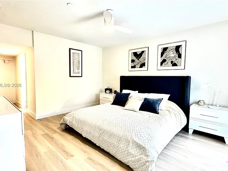 814 NE 19th Ave — Photo 34