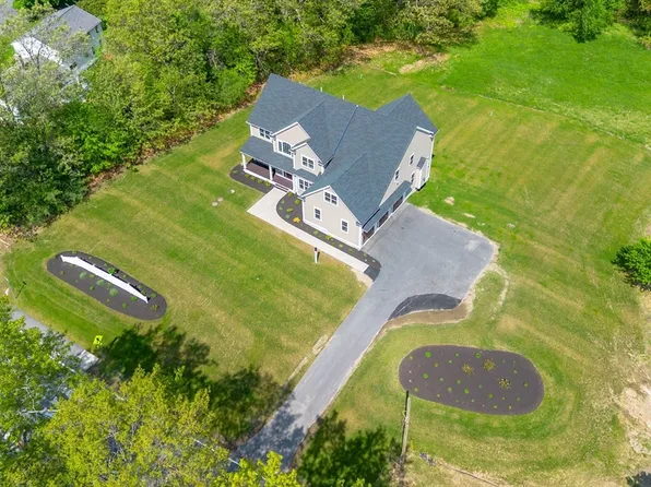 118 Main St #1, Westford, MA 01886