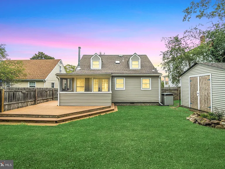 712 Freeman St — Photo 45
