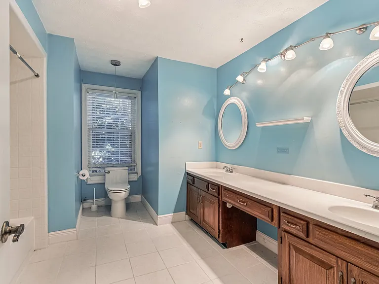 5210 River Park Villas Dr — Photo 43