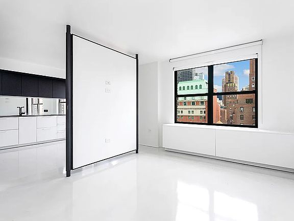 4th image of 237 Madison Ave #1506