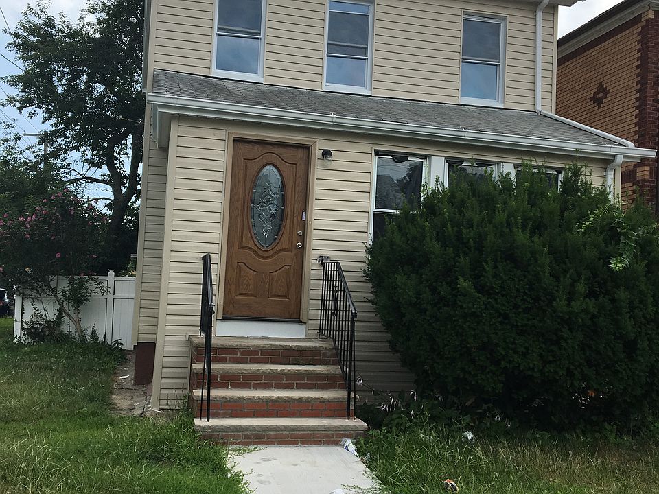 1st image of 200 116th Ave