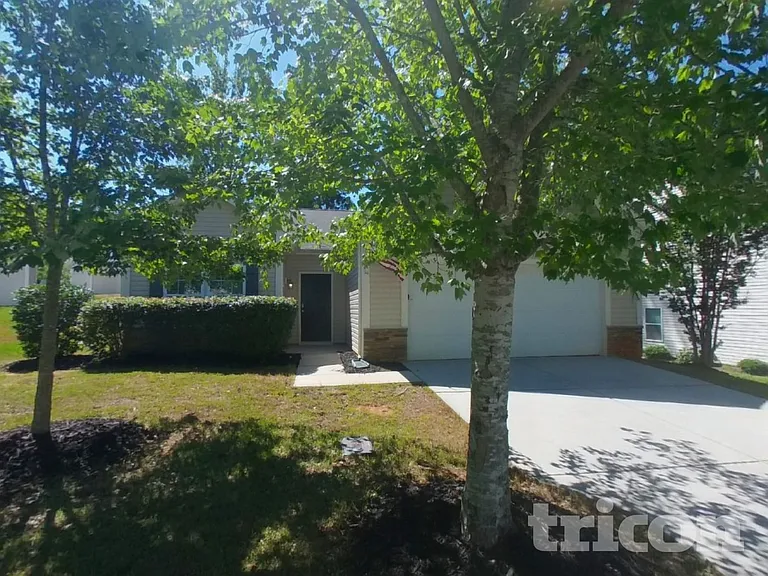 2610 Andes Dr — Photo 1