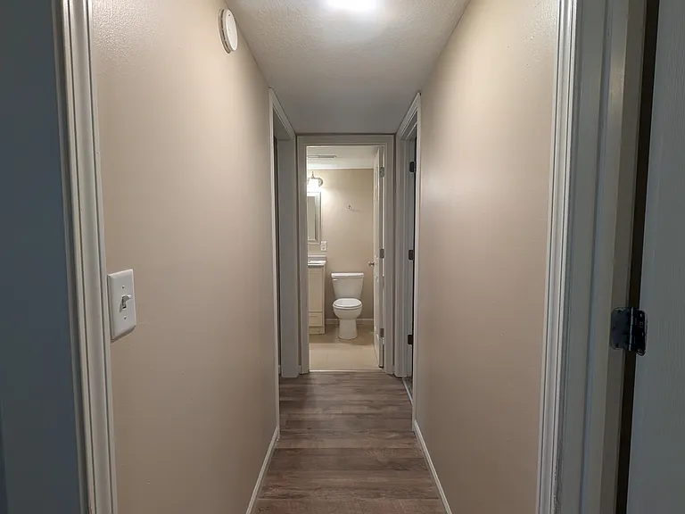 216 W 8th Ave #2 — Photo 6