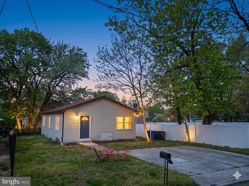 1st image of 717 S Snowden Ave