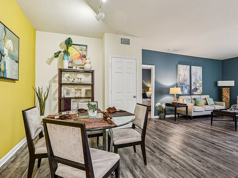 The Arbor Walk Apartments — Photo 11