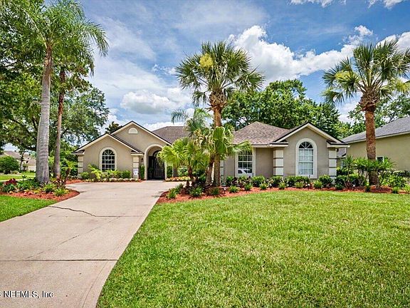 2nd image of 700 BEARBERRY Court