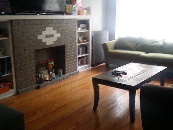 2nd image of 2164 W Warner Ave