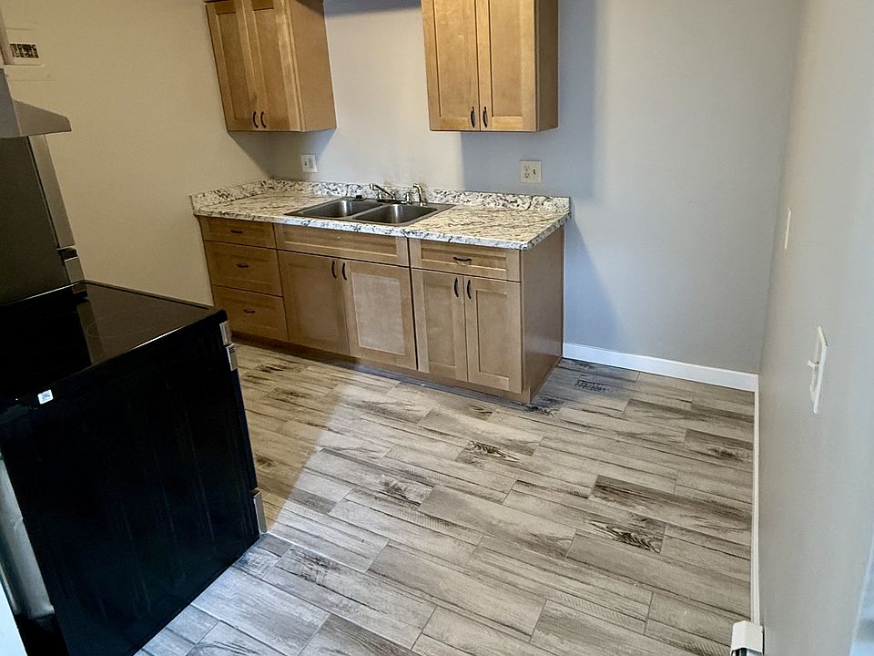 1st image of 1225 Bunting Ave APT 15