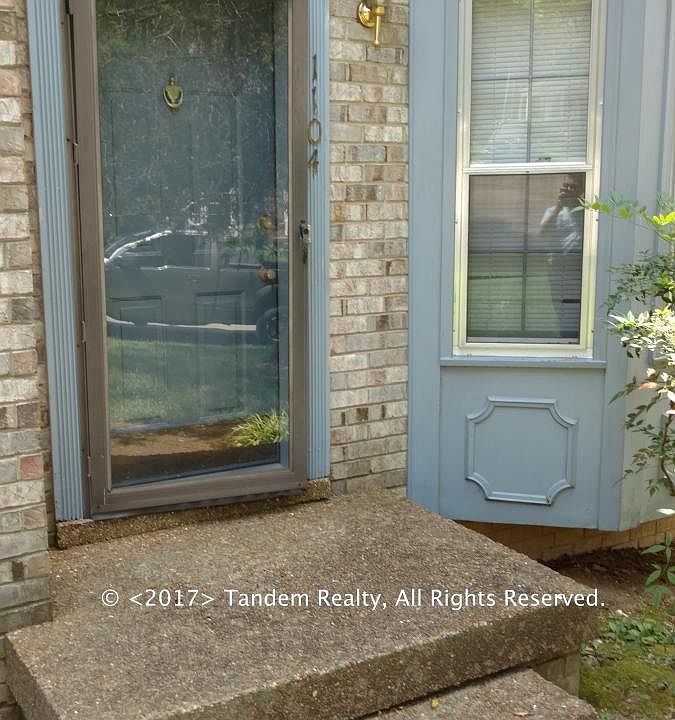 1st image of 1104 Mary Evelyn Ct