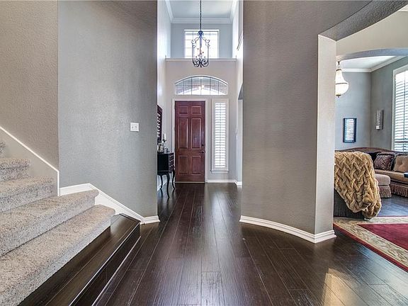3rd image of 6627 Falcon Crest Ln