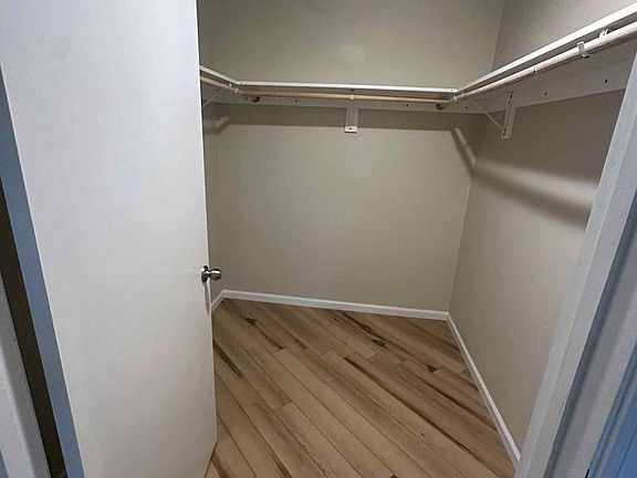 3rd image of 4417 Eastridge Dr APT 12