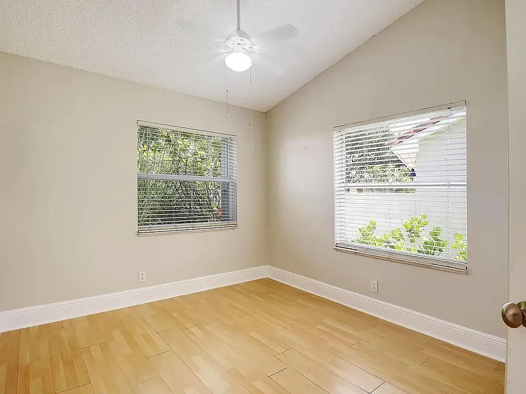 13284 Majestic Pine Ct — Photo 22
