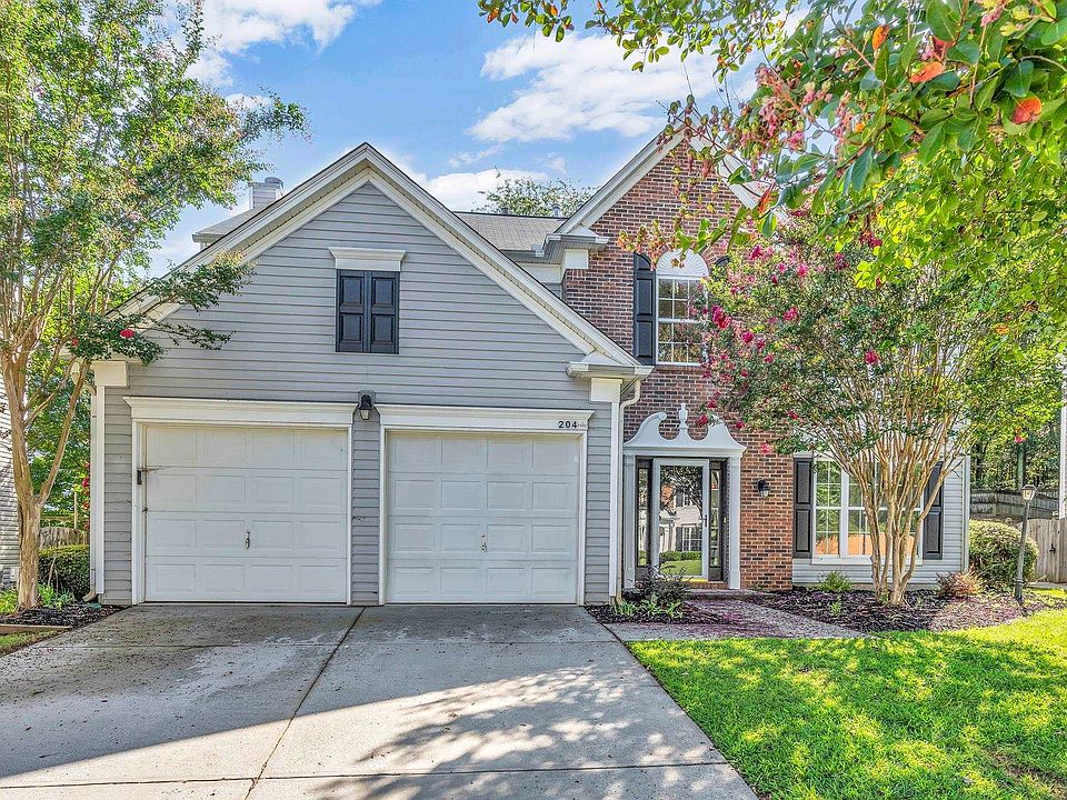 1st image of 204 Collingsworth Ln
