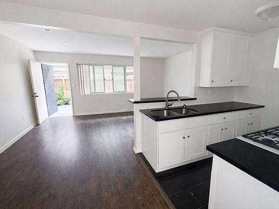 3rd image of 1614 Cherry Ave APT 4