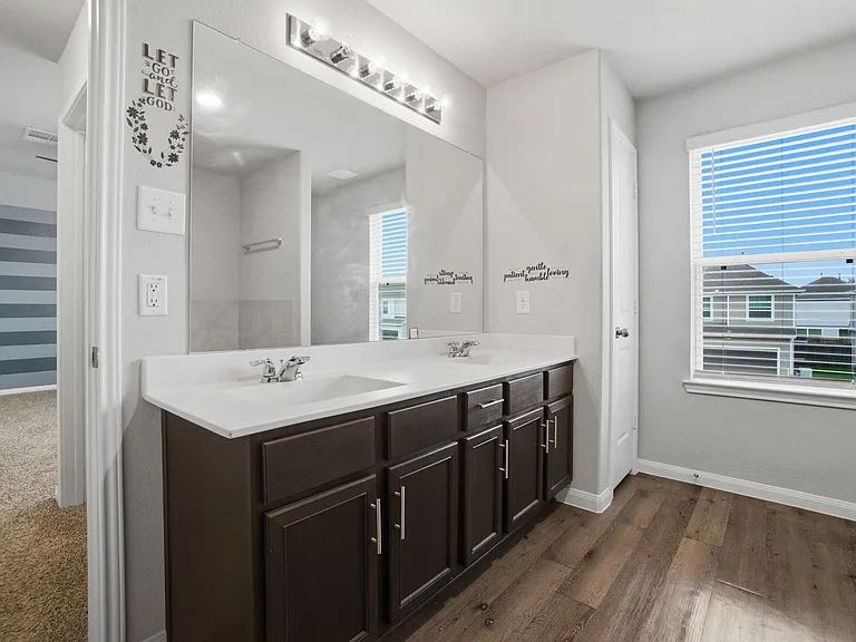 22210 Great Royal Ln — Photo 20