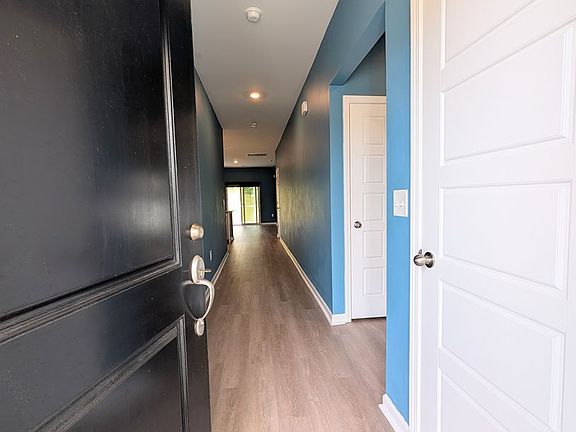 3rd image of 184 Carolina Lakes Blvd