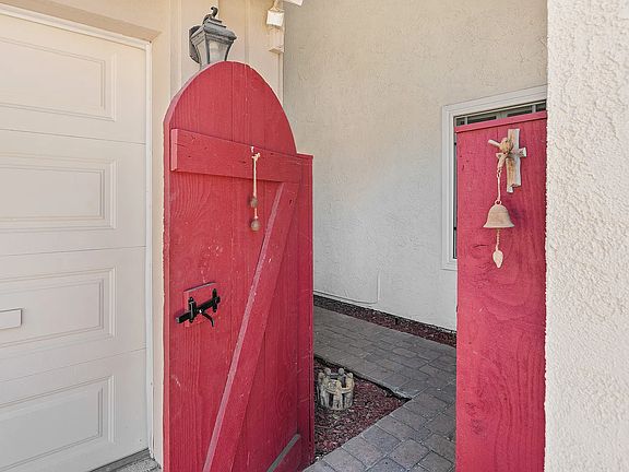 3rd image of 10675 Montego Dr