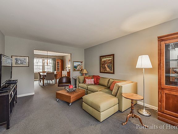 3rd image of 1625 Mirror Lake Dr