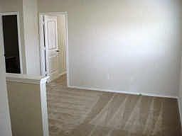 5th image of 211 Silver Spur Dr