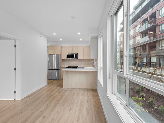 4th image of 13858 108th Ave #D178