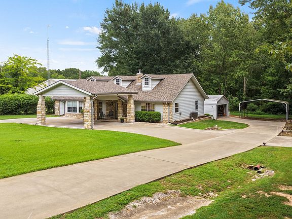 4th image of 411 County Road 2127