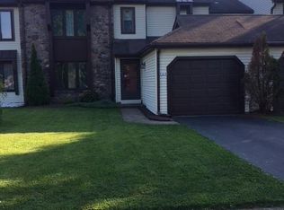 703 Grantham Ct, Southampton, PA