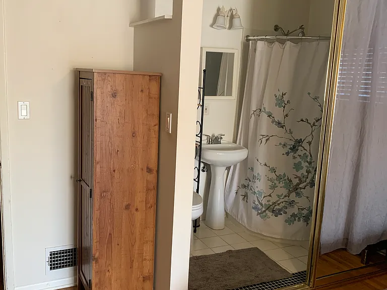 This unit can come furnished or unfurnished.