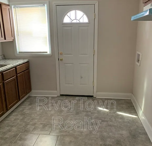 3577 Tutwiler Ave — Photo 8