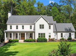 124 Long Shadows Dr, Alpharetta, GA 30004