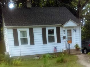 52 Ridgewood St, Kalamazoo, MI 49001