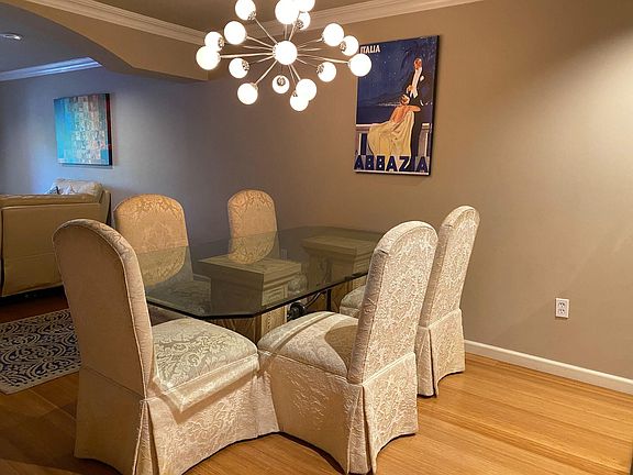 Formal Dining