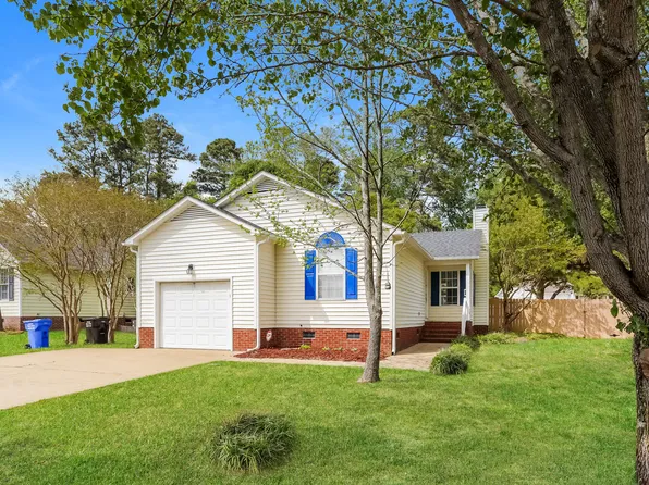 96 Landmark Dr, Angier, NC 27501